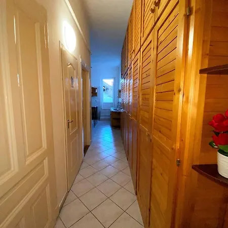 Jokai Hostel Peçuy