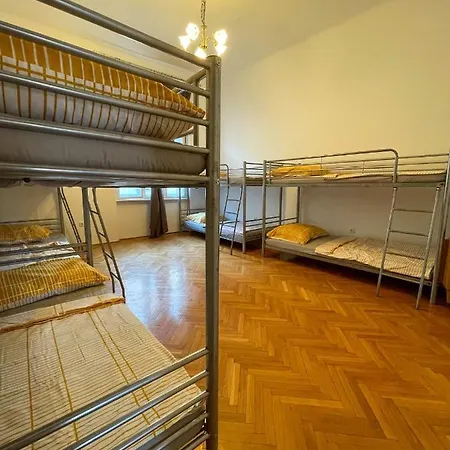 Jokai Hostel Peçuy